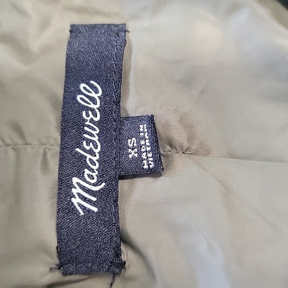 Madewell, Size XS Travel Buddy Packable Puffer Jacket, Olive Green, Like New! - Picture 9 of 14